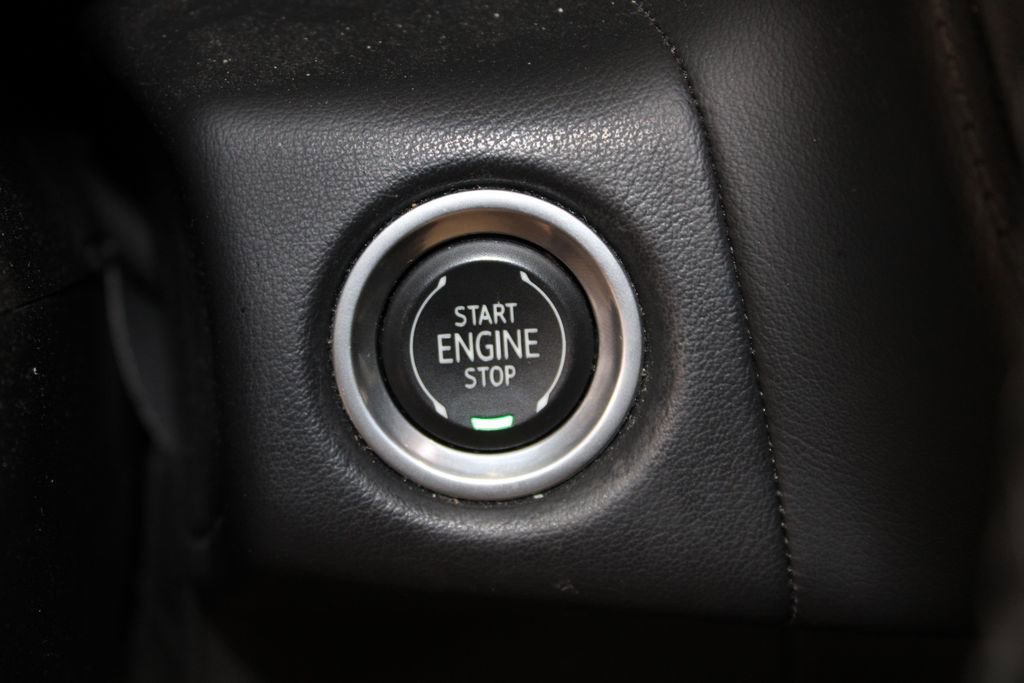 Used 2021 GMC Yukon SLE image 28