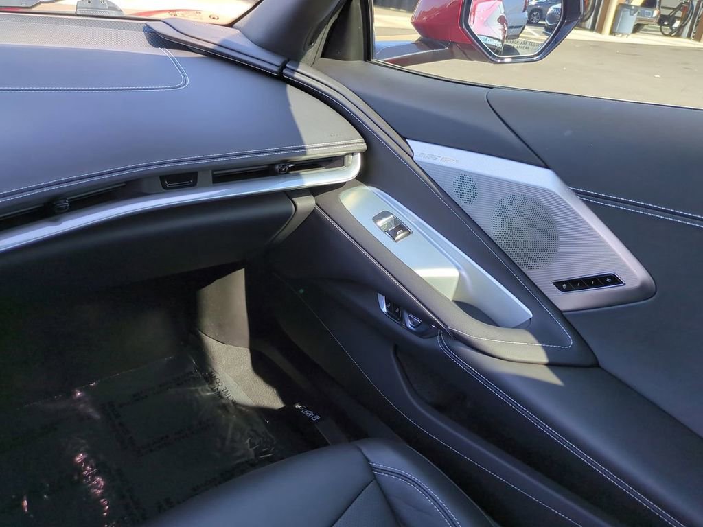 Used 2021 Chevrolet Corvette Stingray Preferred Cpe w/ Chrome Exterior Badge Package image 14