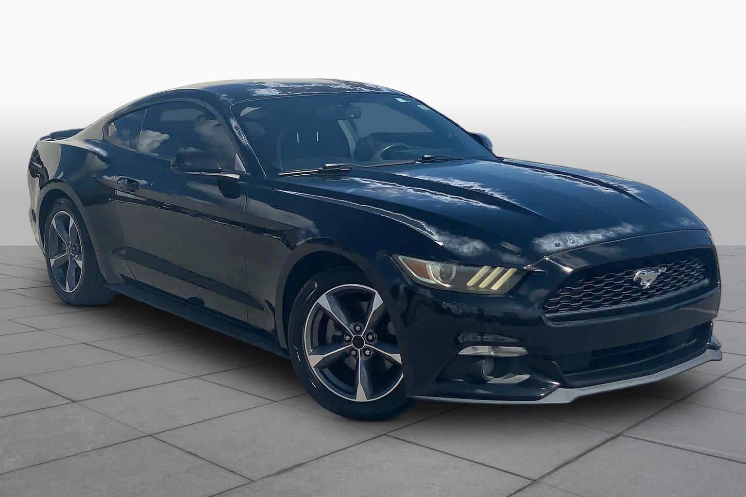 Used 2015 Ford Mustang Coupe w/ Equipment Group 051A RWD image 3