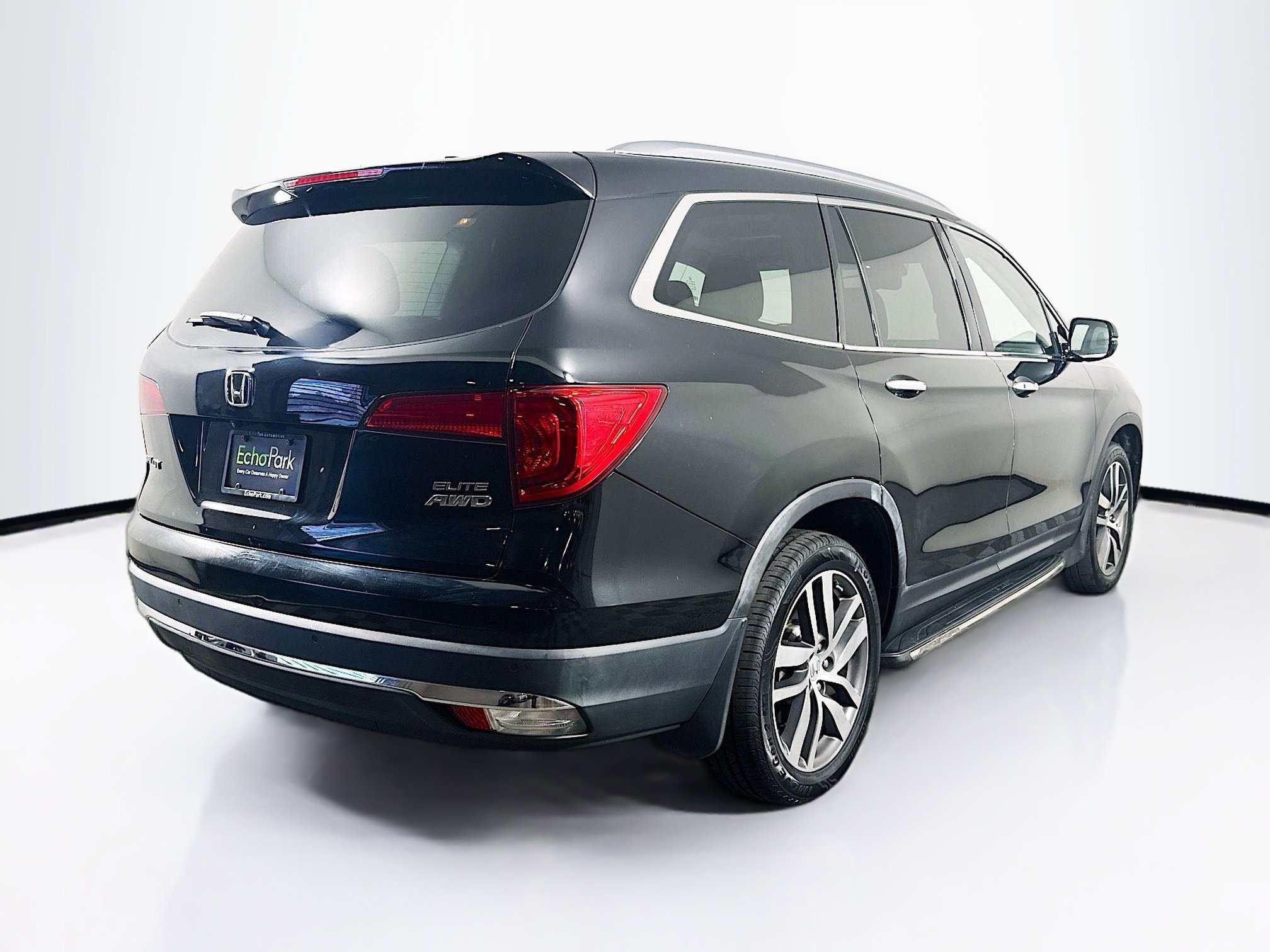 Used 2017 Honda Pilot Elite image 32