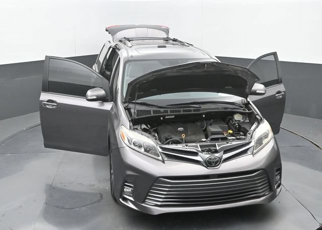 Used 2019 Toyota Sienna Limited FWD image 34