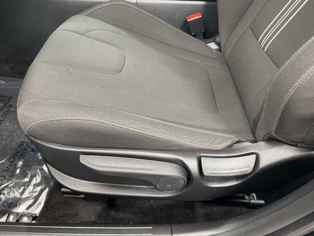 Used 2023 Hyundai Elantra SEL w/ Convenience Package image 14