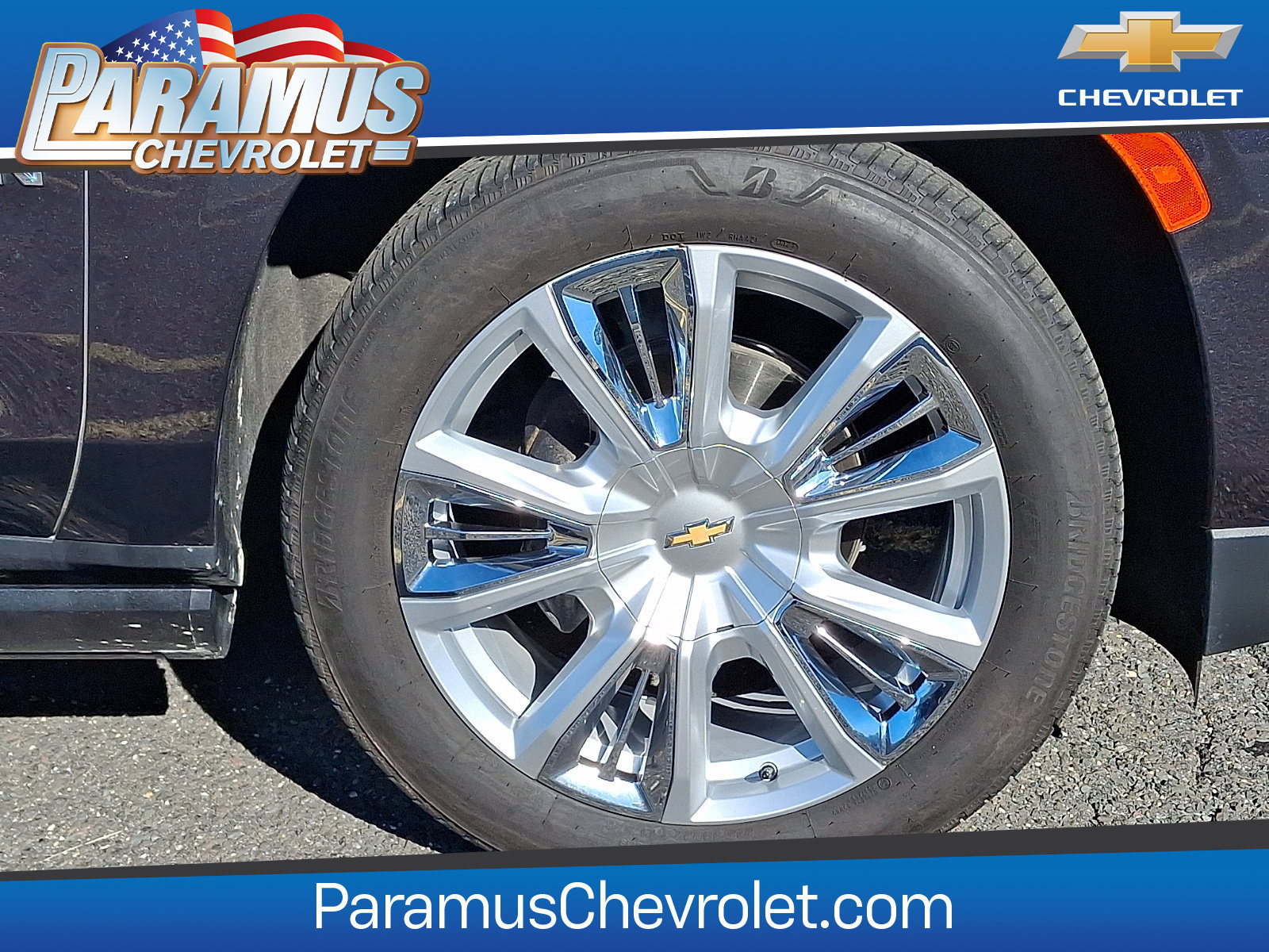 Used 2024 Chevrolet Suburban High Country AWD/4WD image 8