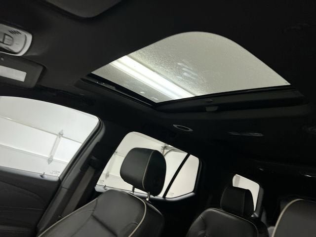 Certified 2023 Chevrolet Traverse Premier w/ Redline Edition FWD image 19