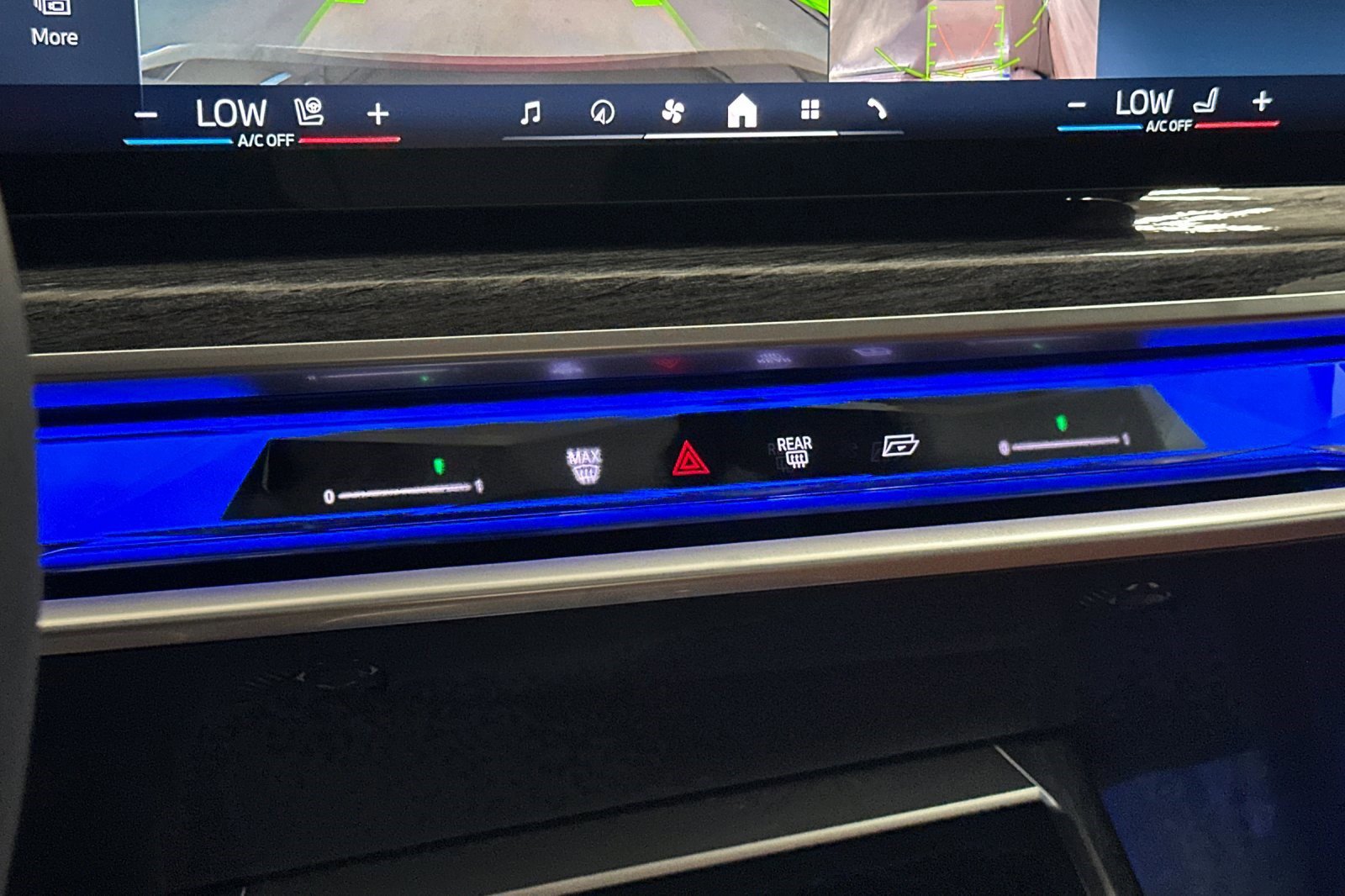 Used 2025 BMW i7 xDrive60 image 19