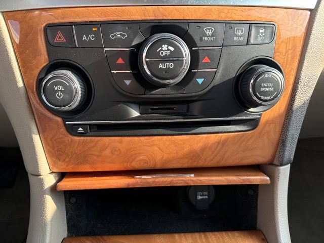 Used 2013 Chrysler 300 C w/ Light Group RWD image 32