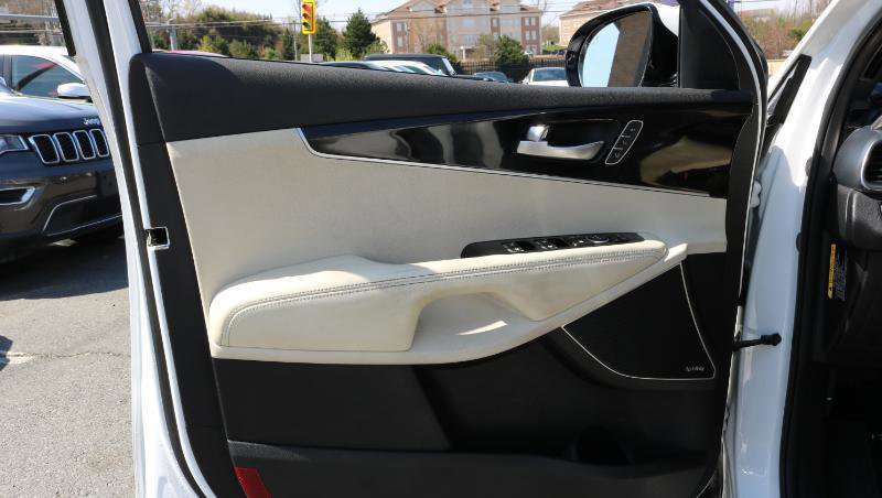 Used 2017 Kia Sorento SX image 7