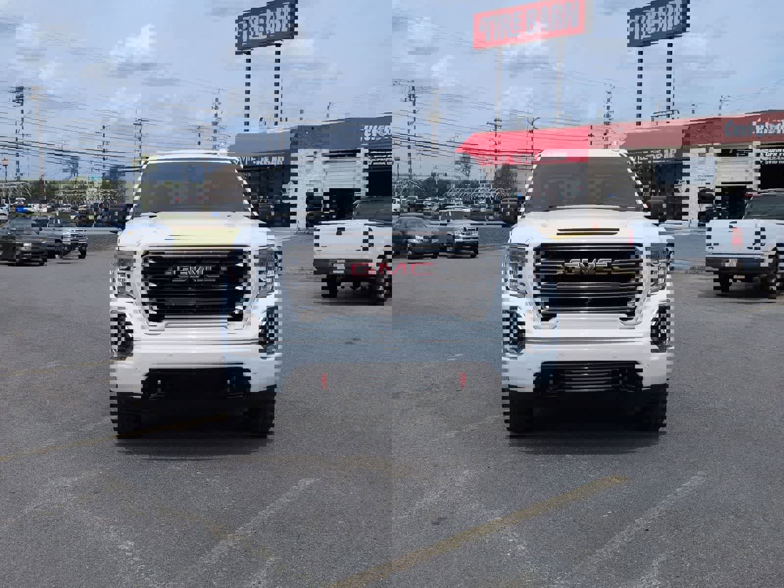 Used 2020 GMC Sierra 1500 AT4 w/ AT4 Premium Package image 3