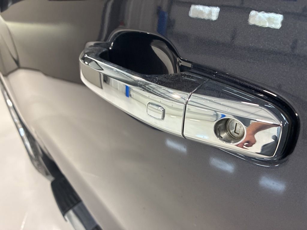 Used 2023 Chevrolet Silverado 1500 LTZ image 13