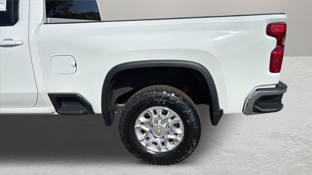 Used 2024 Chevrolet Silverado 2500 LT image 40