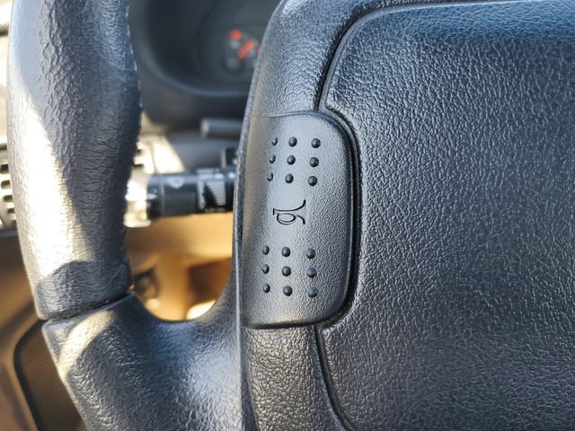 Used 1995 Chevrolet Camaro Z28 RWD image 23