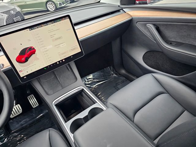 Used 2024 Tesla Model Y Performance image 32