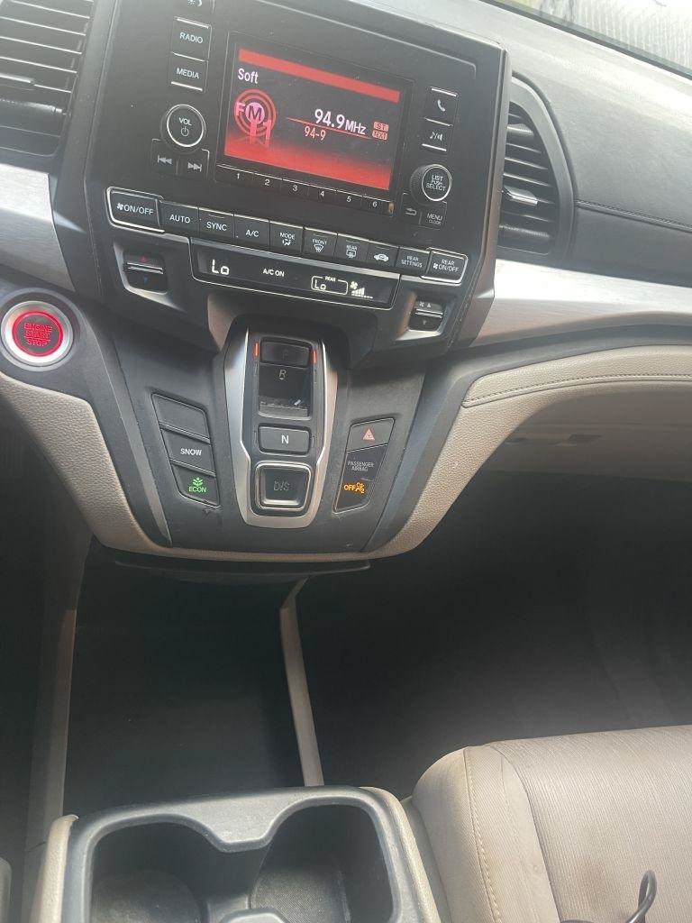 Used 2019 Honda Odyssey LX image 17