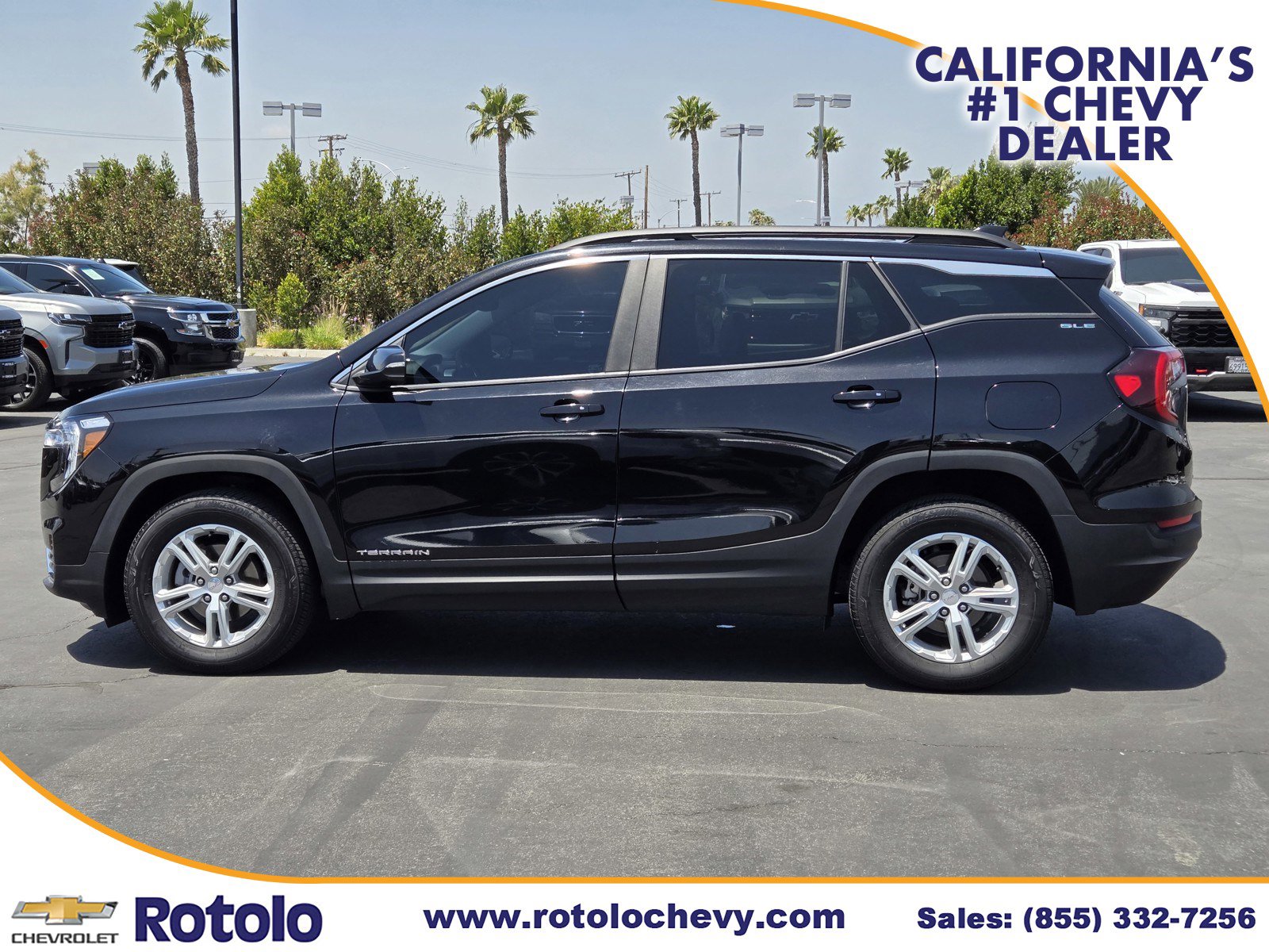 Used 2024 GMC Terrain SLE w/ Driver Convenience Package AWD/4WD image 4