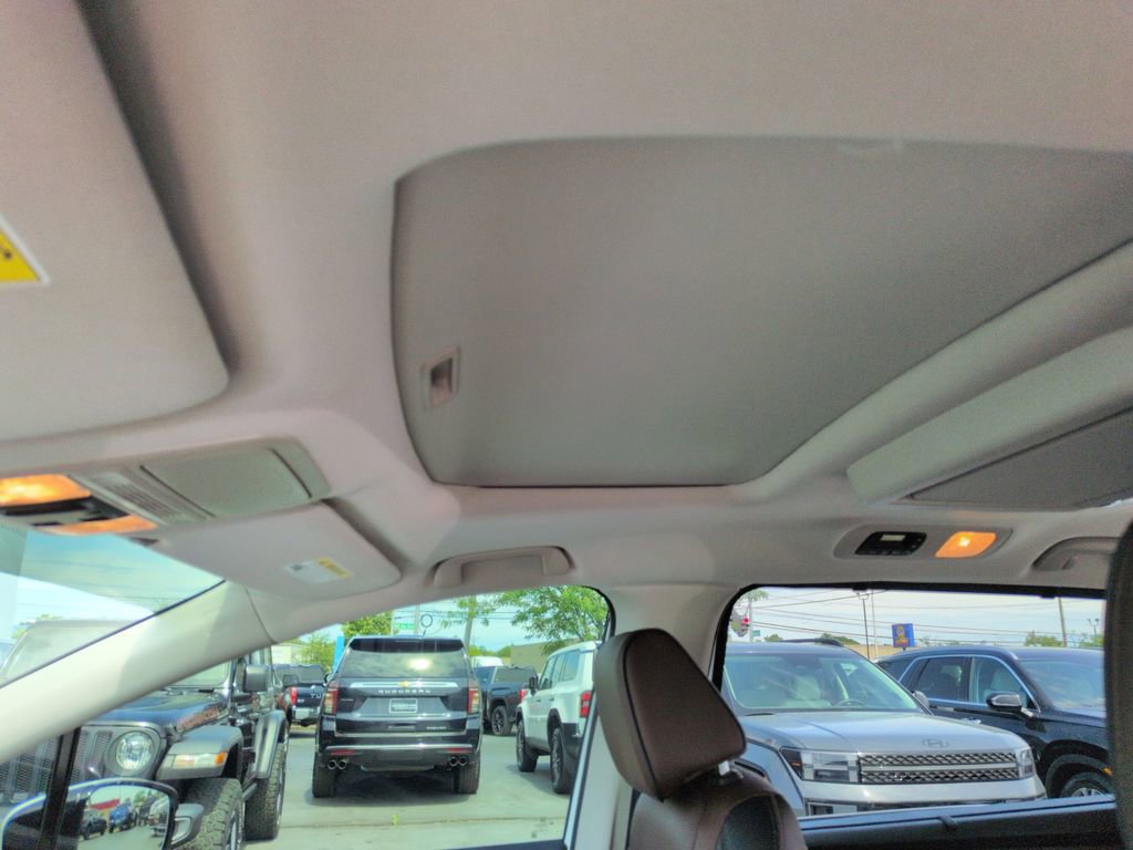 Used 2025 Honda Odyssey Elite image 21