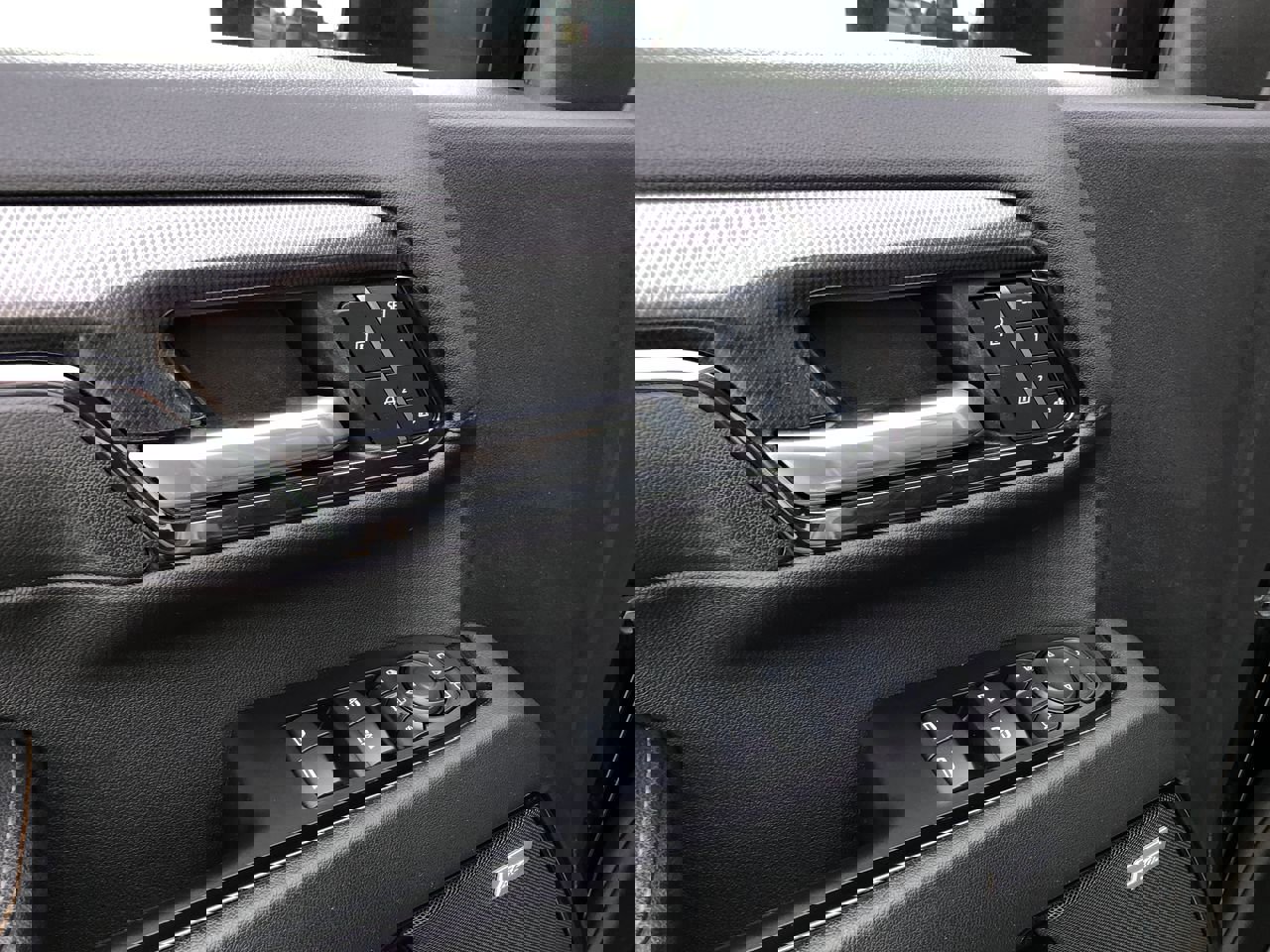 Used 2024 GMC Sierra 2500 AT4 w/ AT4 Preferred Package image 12