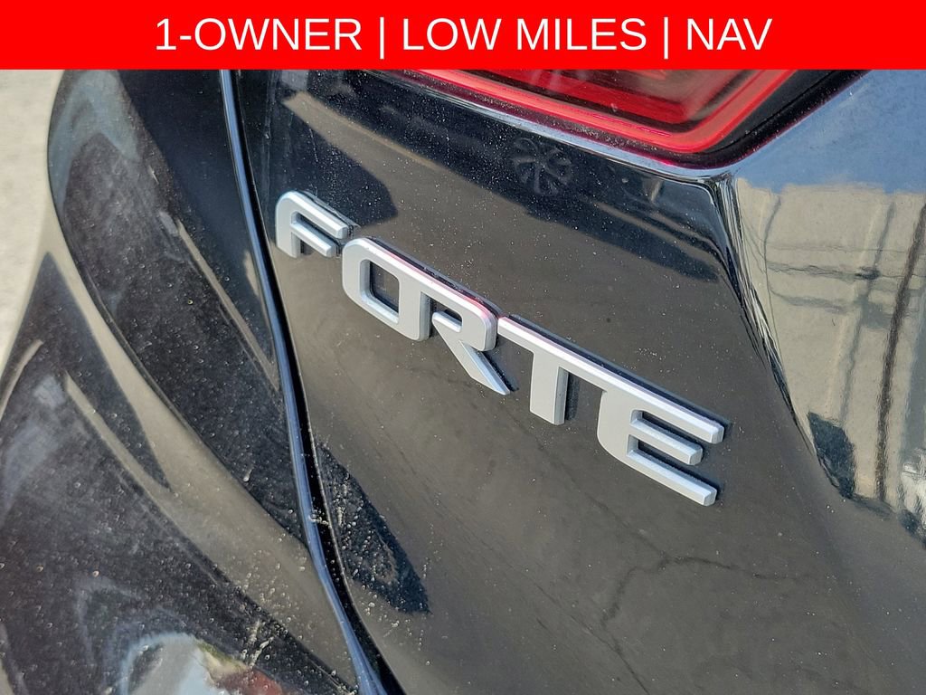 Used 2022 Kia Forte GT-Line w/ GT-Line Technology Package FWD image 10