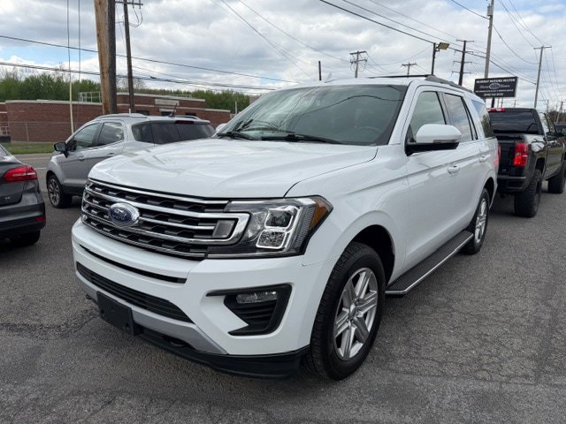 Used 2019 Ford Expedition XLT w/ Equipment Group 202A AWD/4WD image 1