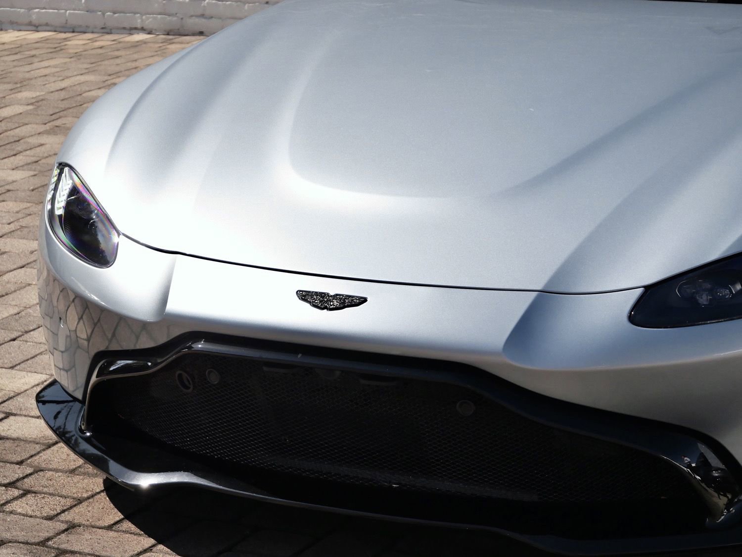 Used 2020 Aston Martin V8 Vantage Coupe RWD image 17