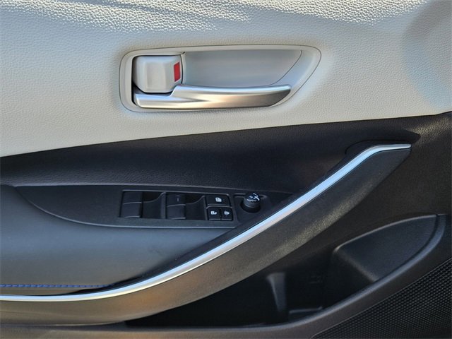 Used 2022 Toyota Corolla SE image 35