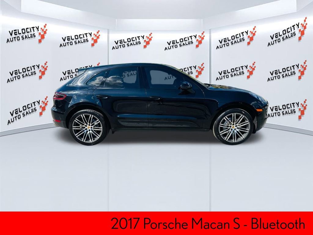 Used 2017 Porsche Macan S image 2