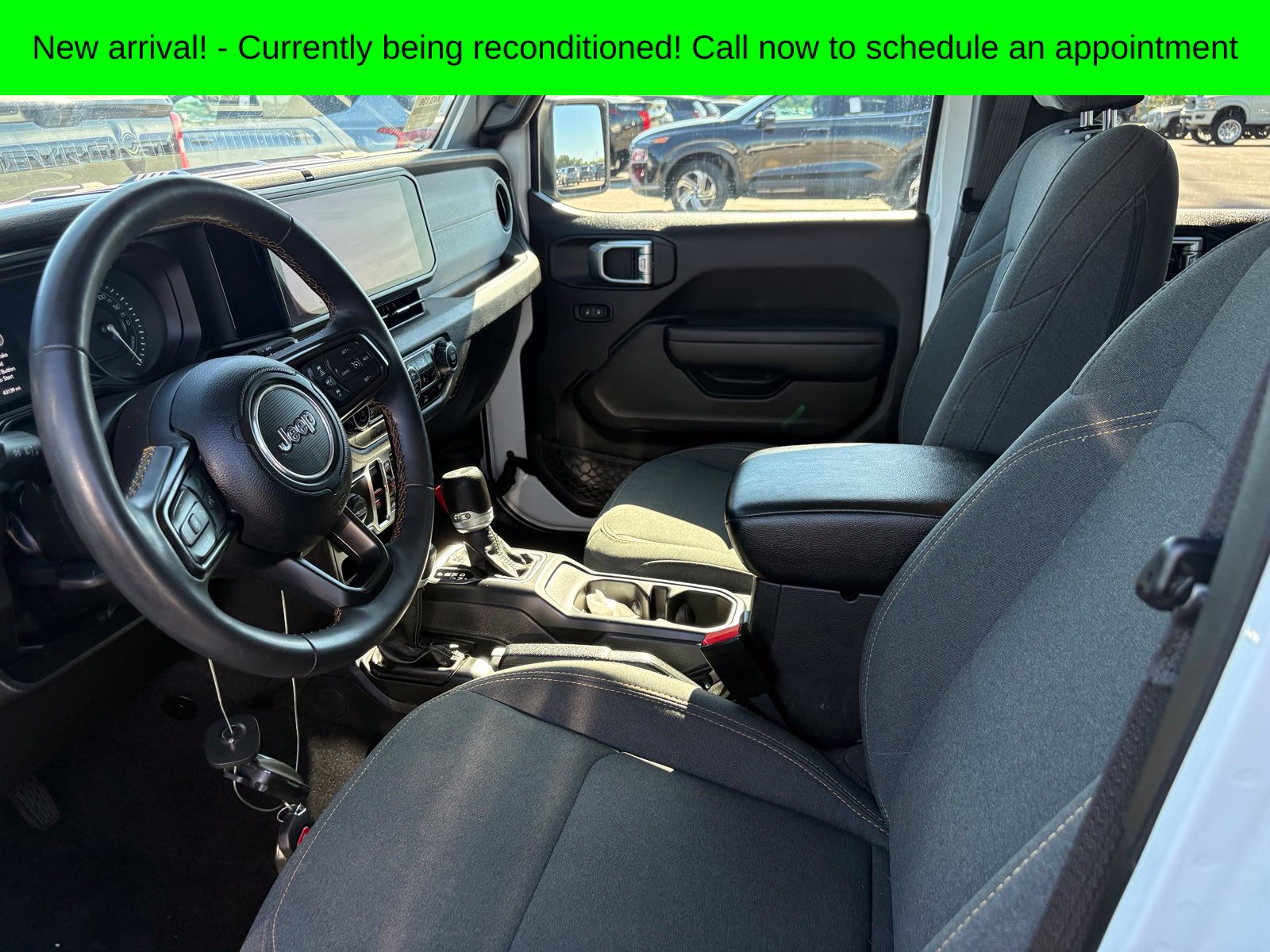 Used 2024 Jeep Wrangler Unlimited w/ Dual Top Group AWD/4WD image 7