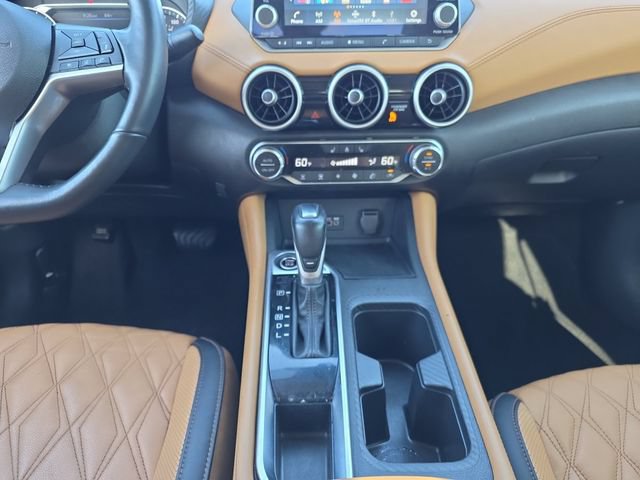 Used 2022 Nissan Sentra SV w/ SV Premium Package FWD image 3