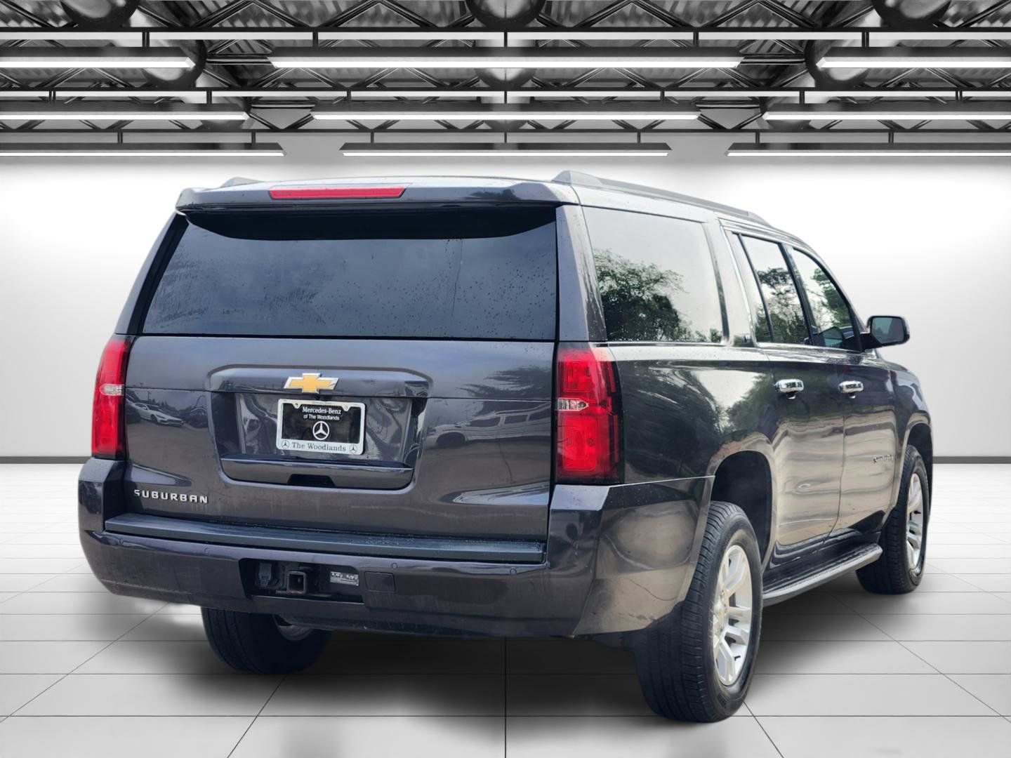 Used 2018 Chevrolet Suburban LT AWD/4WD image 9