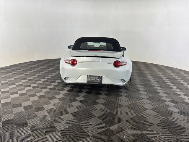 Used 2016 MAZDA MX-5 Miata Club RWD image 6