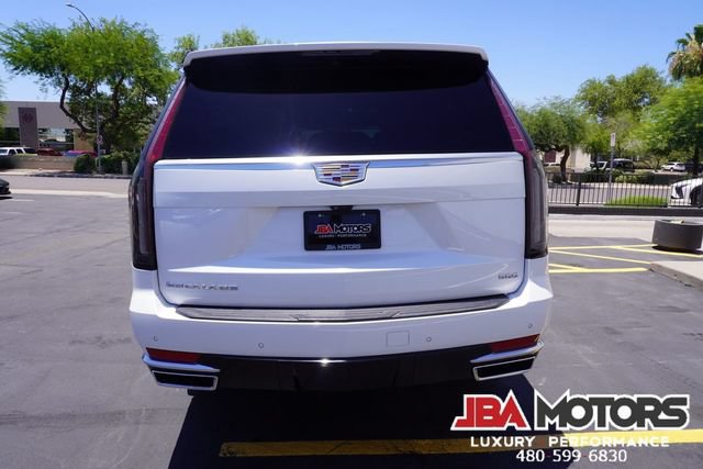 Used 2021 Cadillac Escalade ESV Premium Luxury AWD/4WD image 17