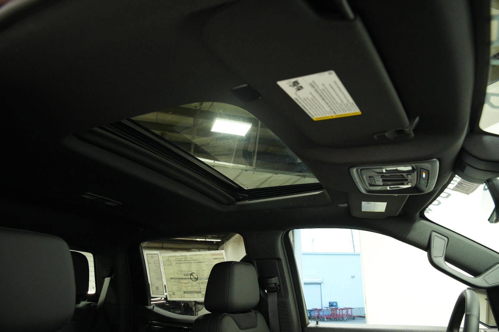 New 2025 GMC Sierra 1500 AT4 w/ AT4 Premium Package image 23