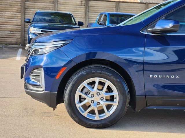 Used 2022 Chevrolet Equinox LT w/ LPO, Floor Liner Package image 16