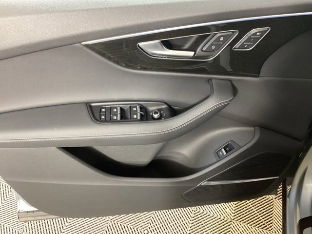 Certified 2025 Audi Q7 3.0T Premium Plus w/ Premium Plus Package image 16