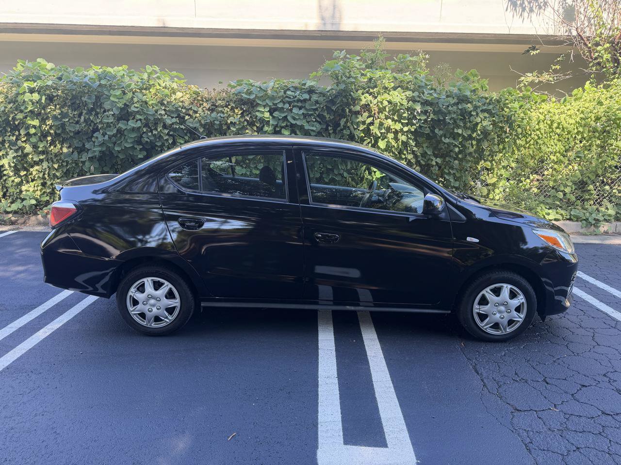 Used 2022 Mitsubishi Mirage G4 LE FWD image 4