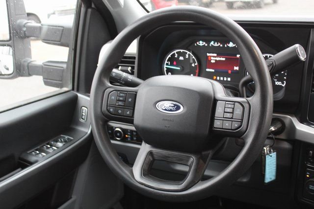 Used 2025 Ford F250 XLT AWD/4WD image 21