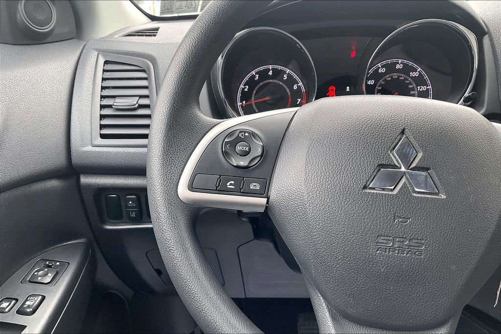 Used 2022 Mitsubishi Outlander Sport ES image 17