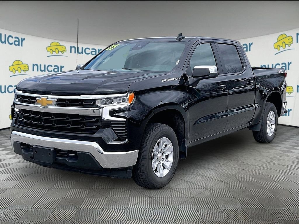 Used 2025 Chevrolet Silverado 1500 LT AWD/4WD image 3