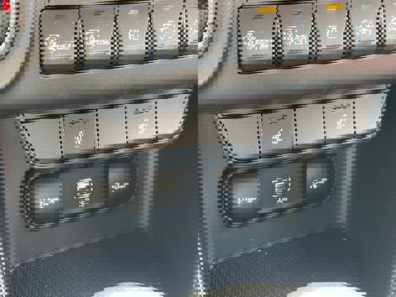 Used 2020 Kia Sportage LX w/ LX Popular Package image 9