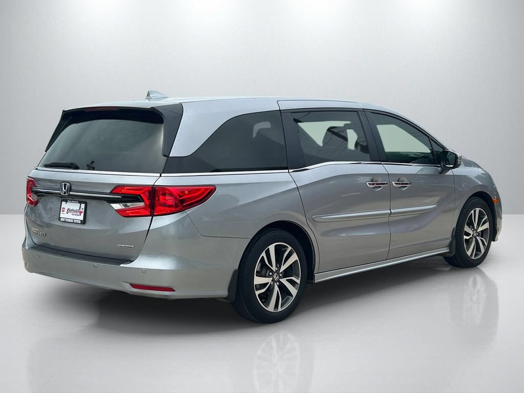 Used 2023 Honda Odyssey Touring image 5