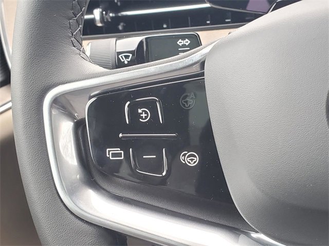 New 2025 Volvo EX90 Plus w/ Protection Package Premier image 18