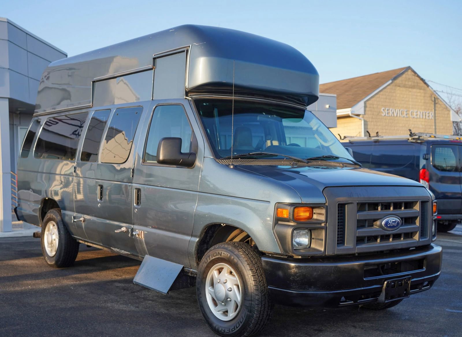 Used 2014 Ford E-350 and Econoline 350 Extended Super Duty w/ Power Group RWD image 8