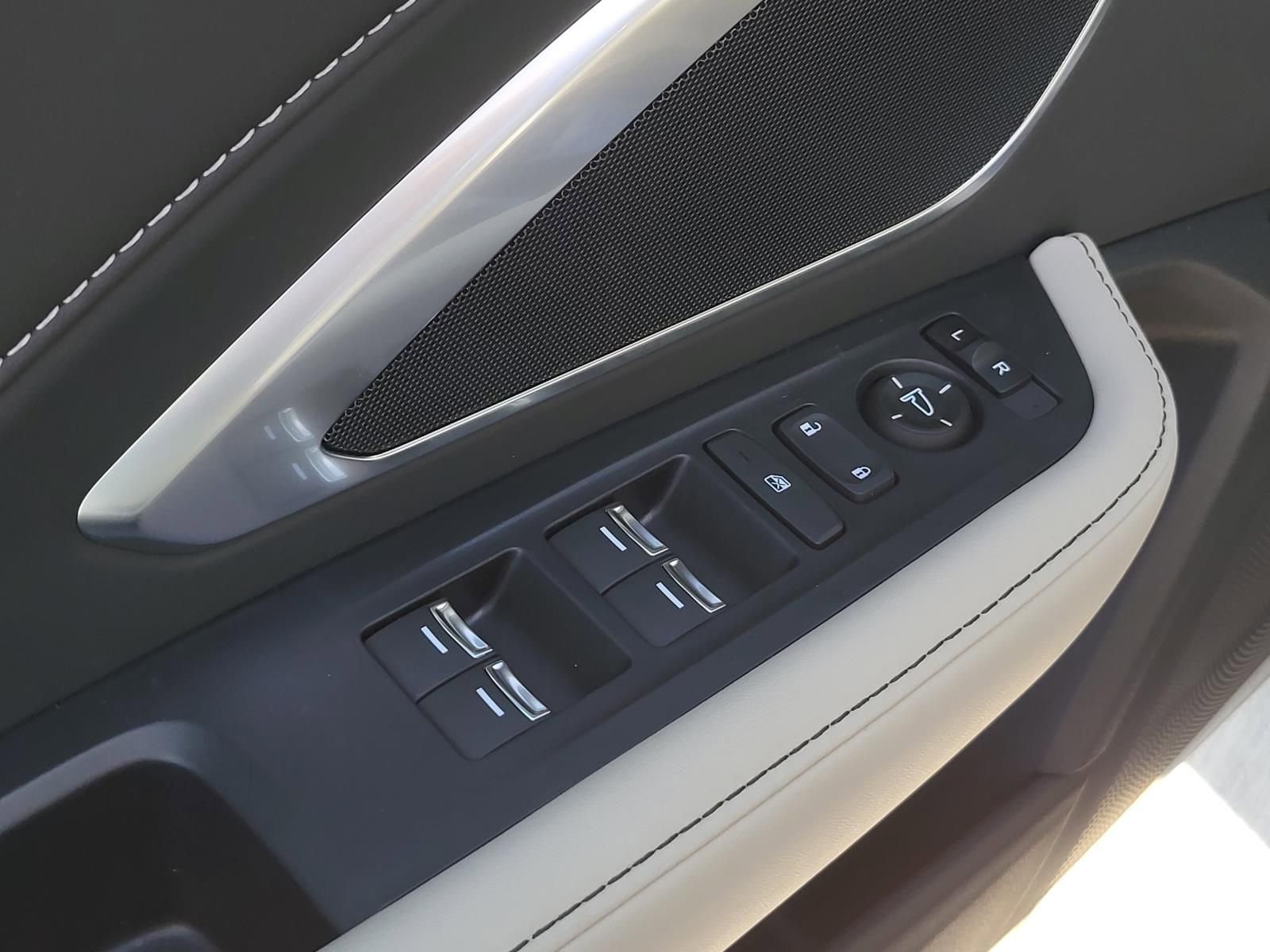 New 2026 Acura RDX SH-AWD image 16