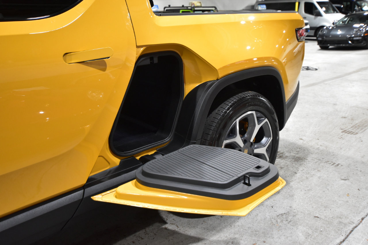 Used 2022 Rivian R1T Adventure image 66