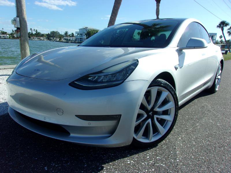 Used 2018 Tesla Model 3 Long Range image 17