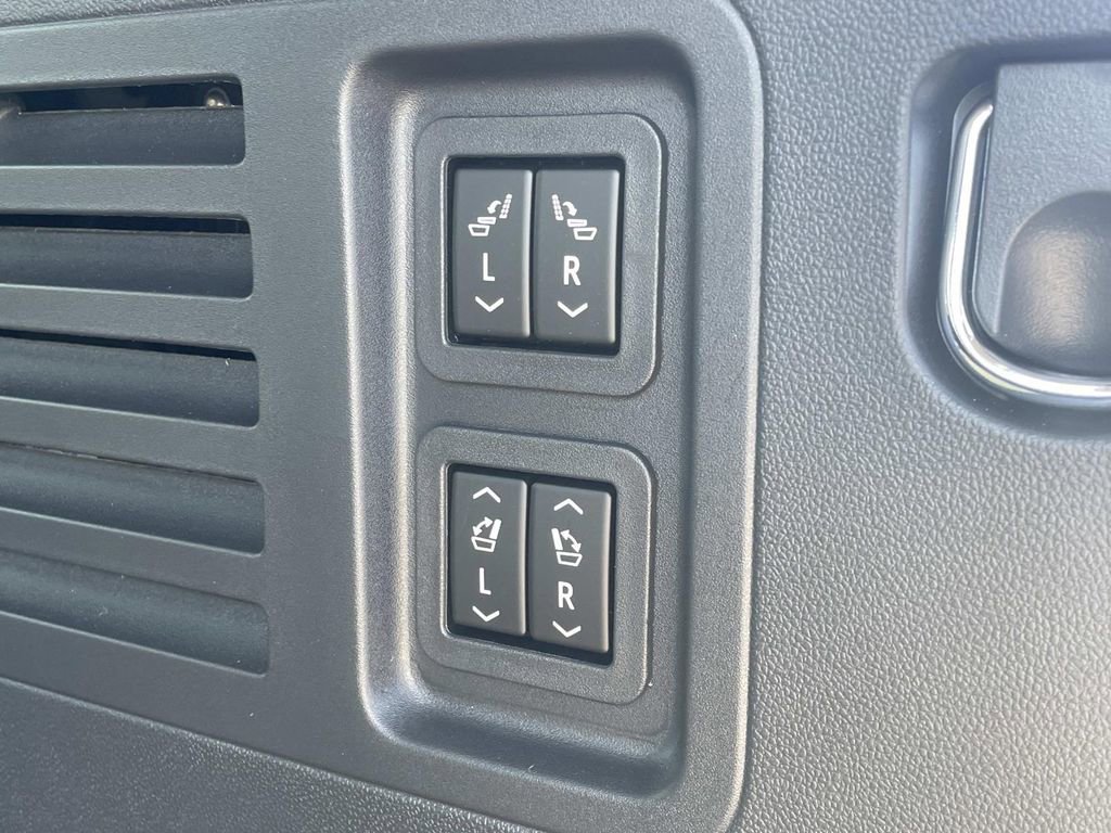 New 2026 Chevrolet Traverse High Country image 11