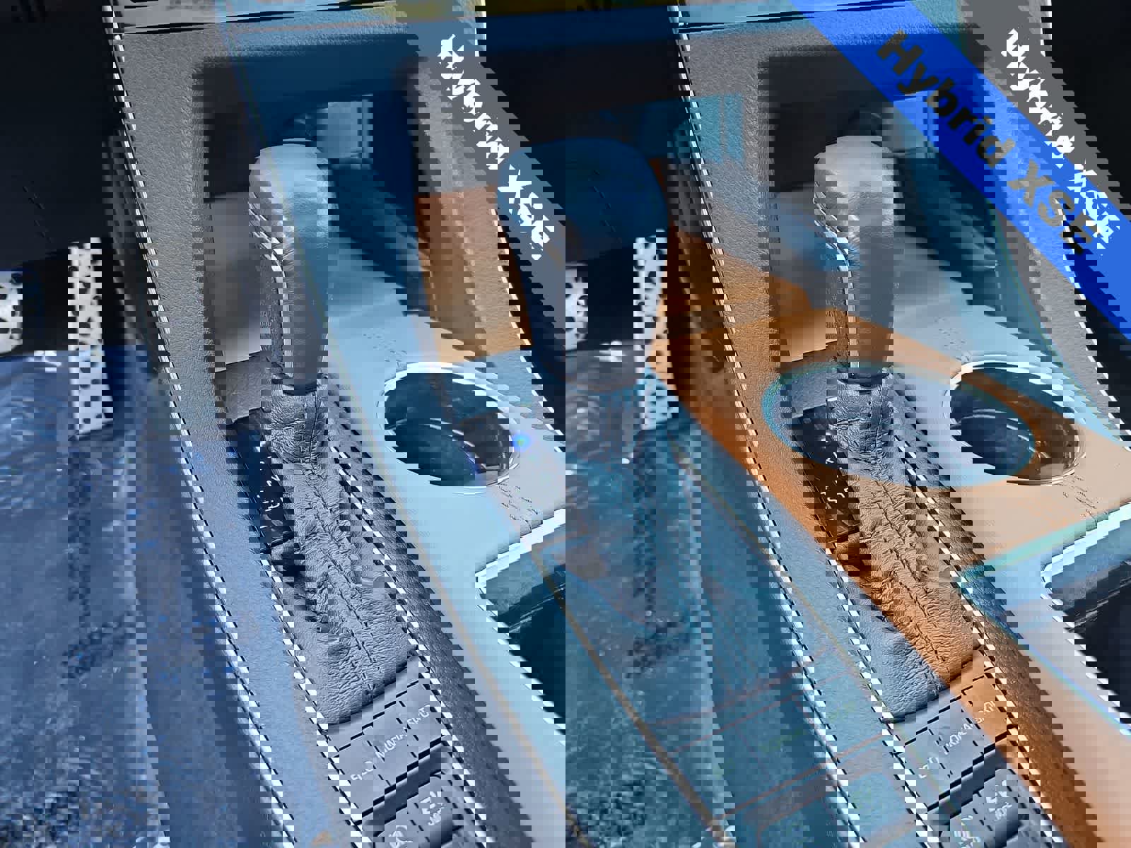 Used 2021 Toyota Avalon XSE image 21