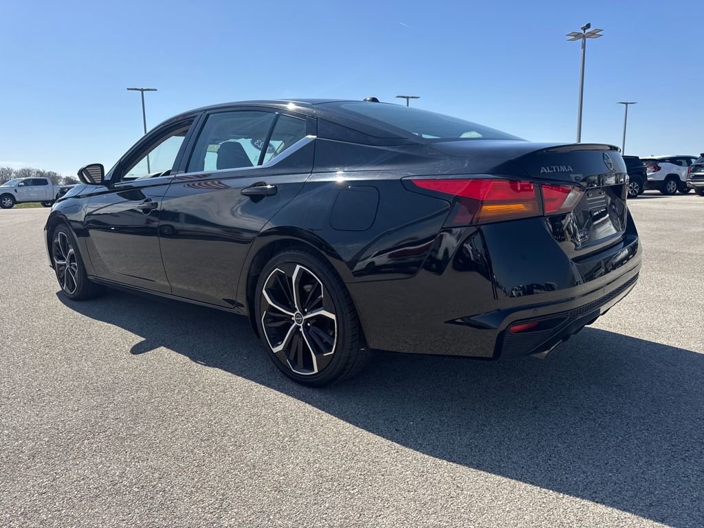 Used 2023 Nissan Altima 2.5 SR image 4