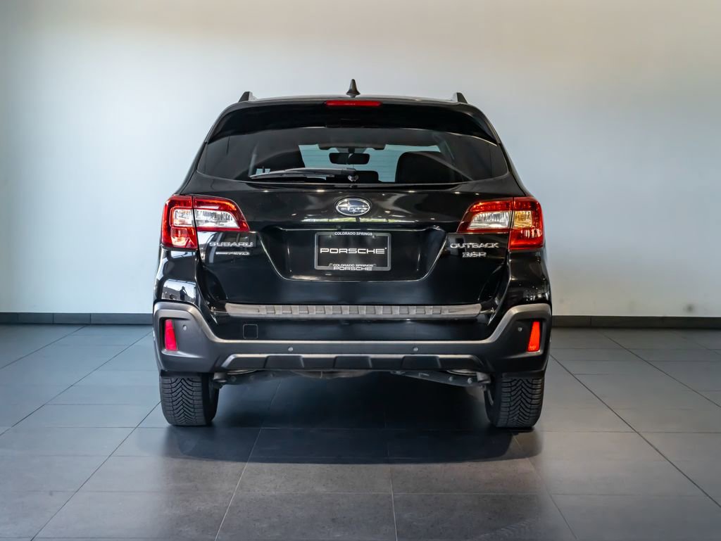 Used 2018 Subaru Outback 3.6R Touring image 6