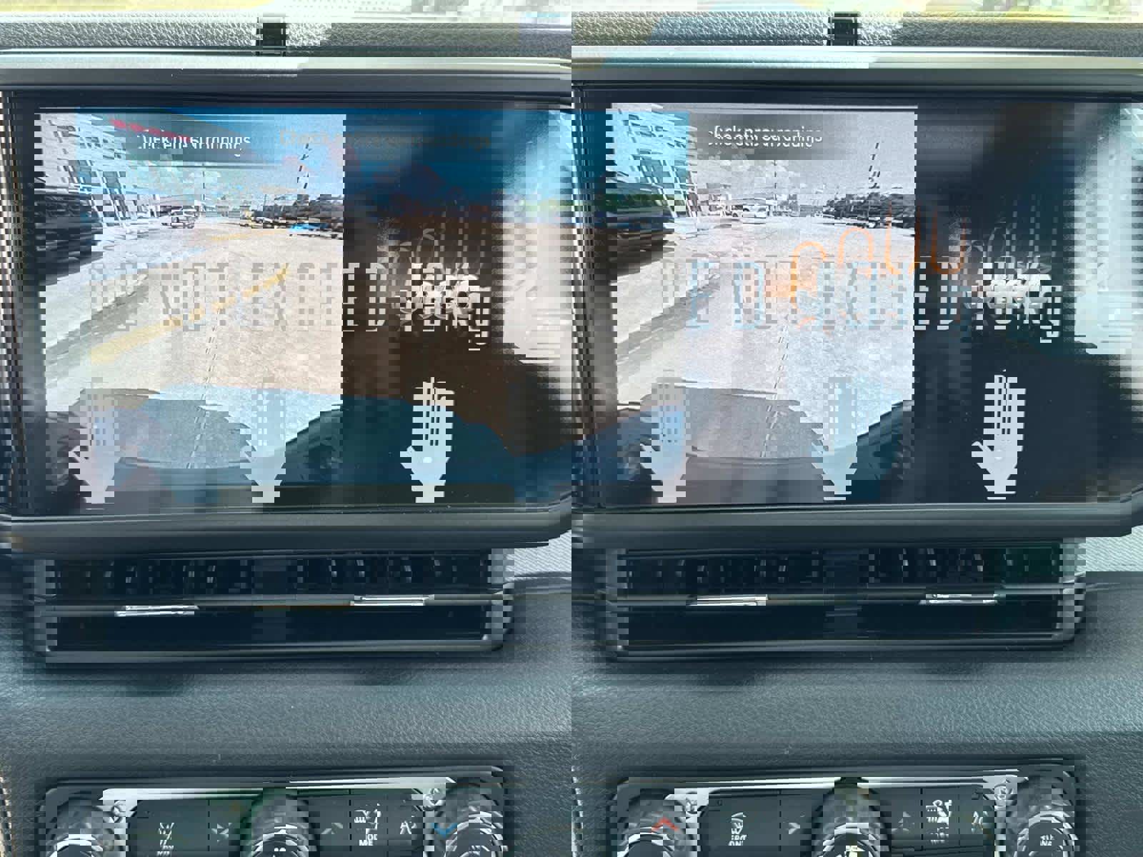 New 2025 Jeep Gladiator Sport image 42