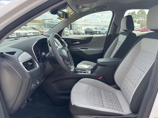 Used 2024 Chevrolet Equinox LS image 3